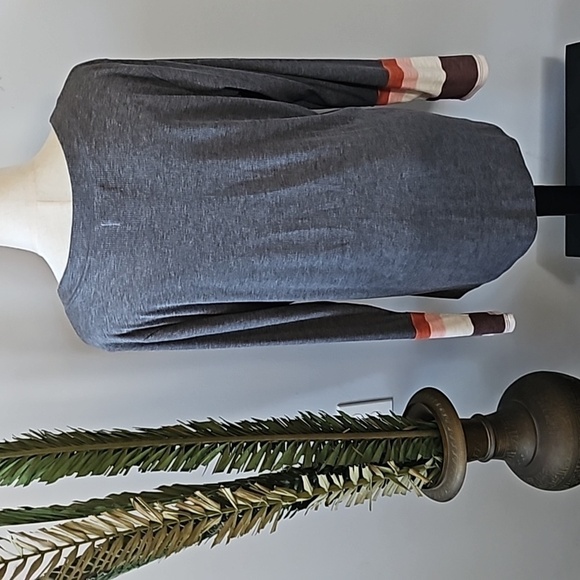 Maurices Gray Henley Long Sleeve Tee with Rust and Pink Stripes NWT - Picture 3 of 12